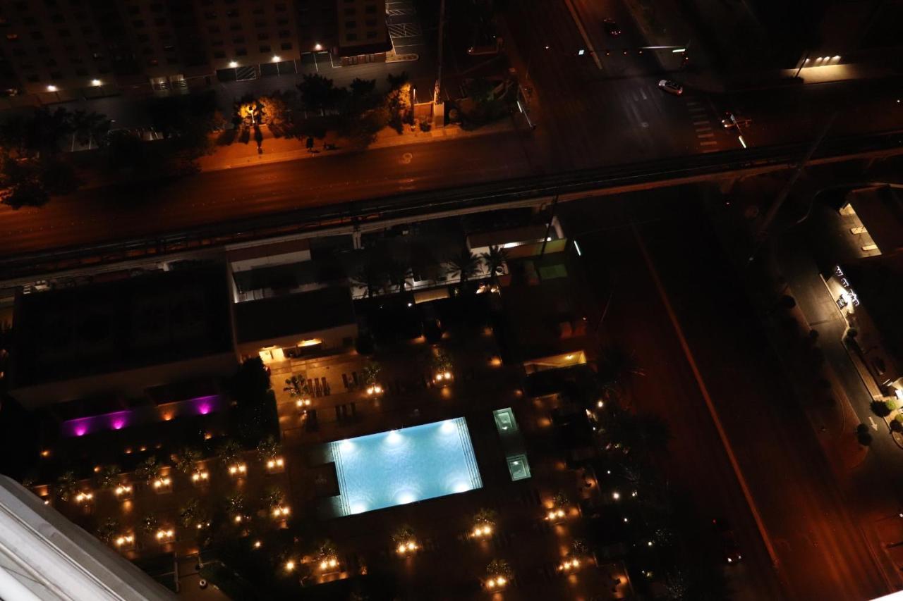 Balcony Suite Strip View Las Vegas Extérieur photo